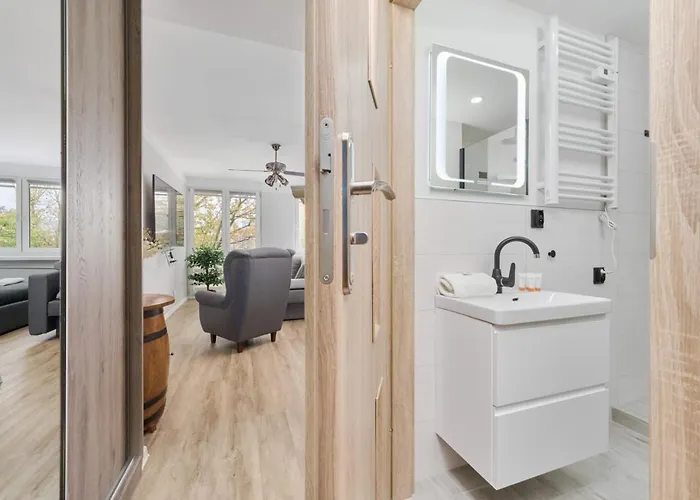 Apartamento Cozy Old Town For 4 Guests In By Renters